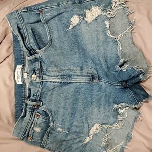 The mom rise high rise shorts Abercrombie and Fitch